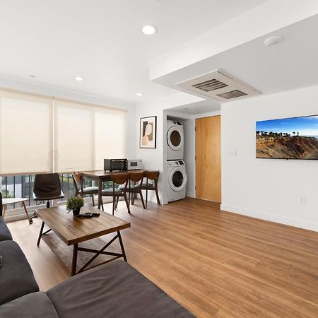 Modern Getaway In The Heart Of La Near Usc, Private Room With Share Living Room And Kitchen Лос Анджелис Екстериор снимка