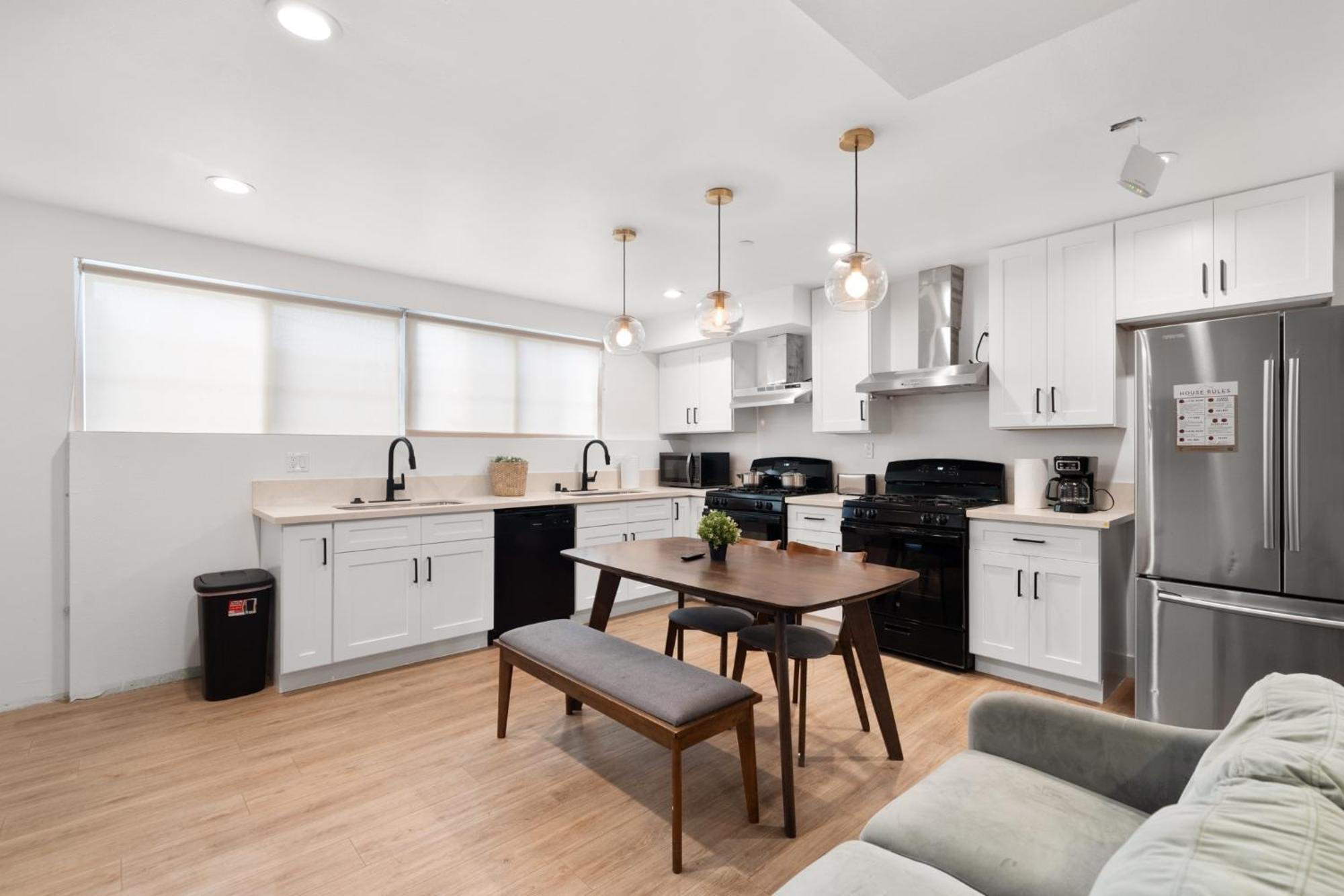 Modern Getaway In The Heart Of La Near Usc, Private Room With Share Living Room And Kitchen Лос Анджелис Екстериор снимка